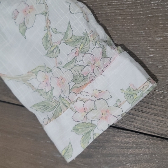 Croft & Barrow® Floral Slubbed Roll-Tab Shirt - Picture 9 of 12